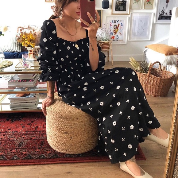 Dress by Never fully dressed, Size 4 - Picture 1 of 3